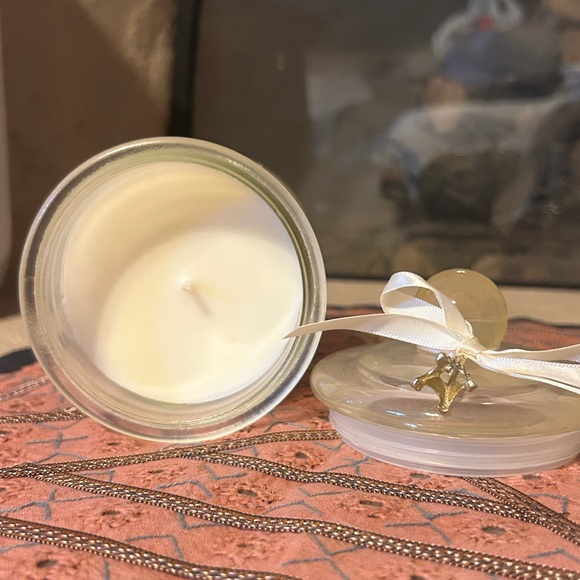 Bloom & Prosper French Macaron Vanilla Cookie Scented Jar Candle 15.7oz - Picture 3 of 3